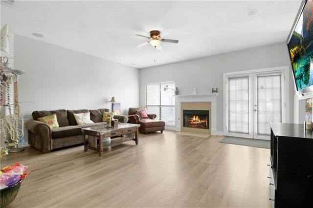 824 Destin St - Photo 4 of 26