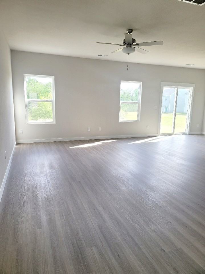 1016 Peaceful Fawn Dr #1 - Photo 3 of 32