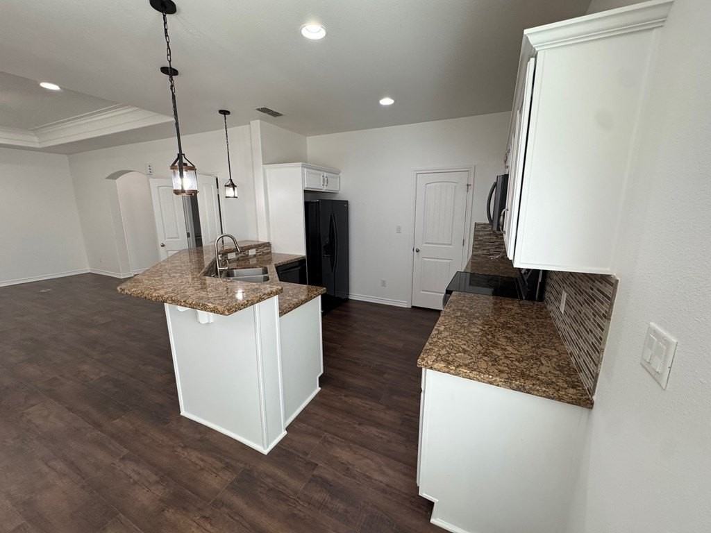 7309 Bellini St - Photo 3 of 14