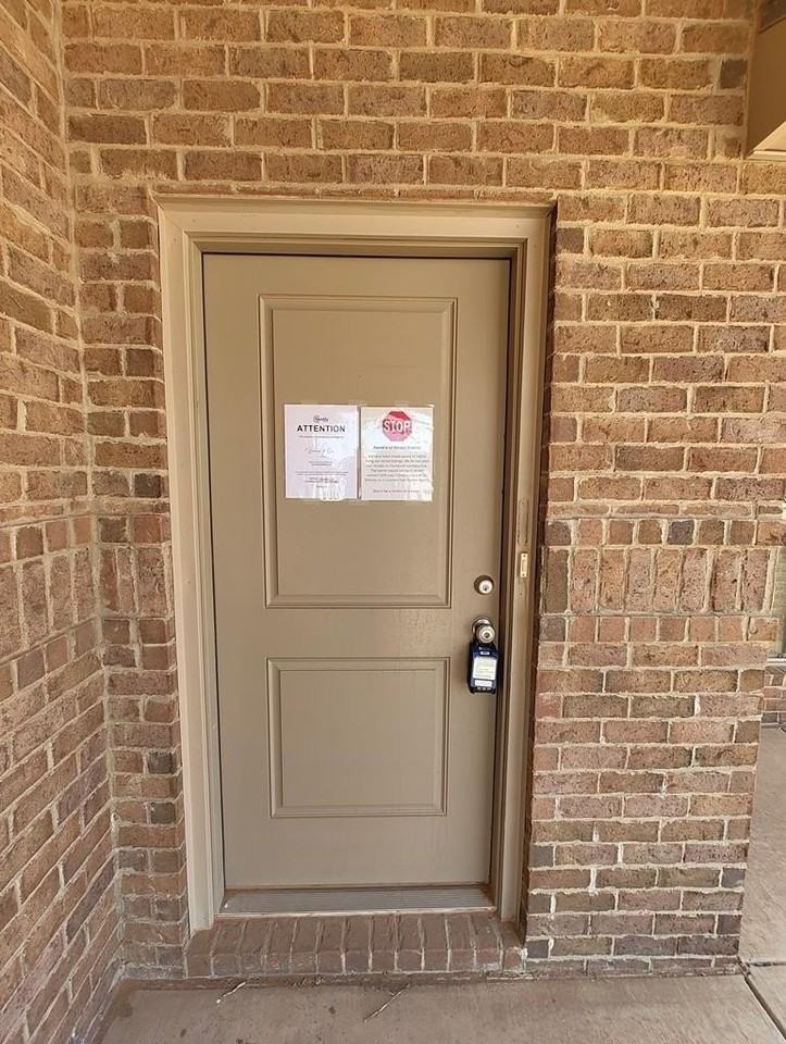 2703 Ranch Ave - Photo 2 of 28