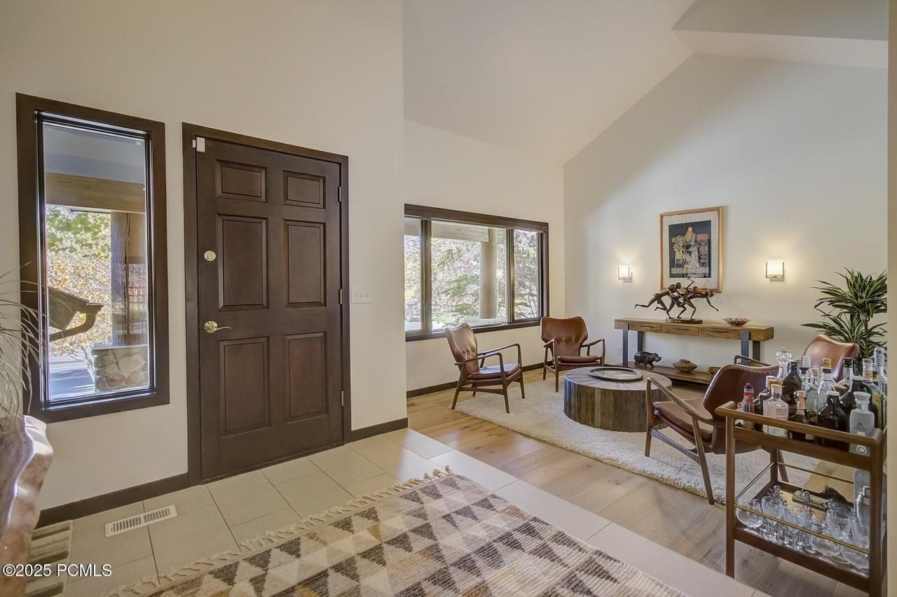 1683 N Silver Springs Rd - Photo 2 of 32