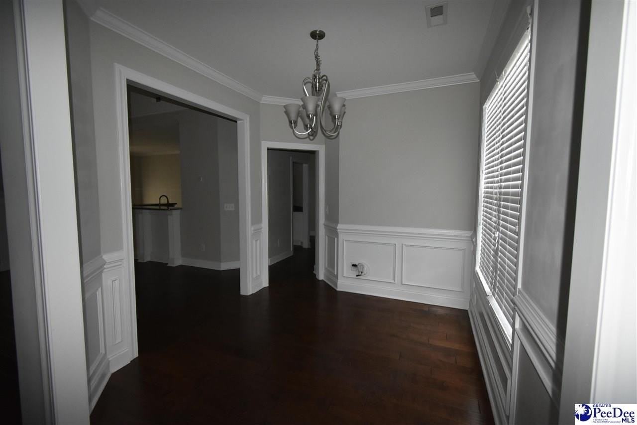 2816 Edgeware Ct - Photo 7 of 50