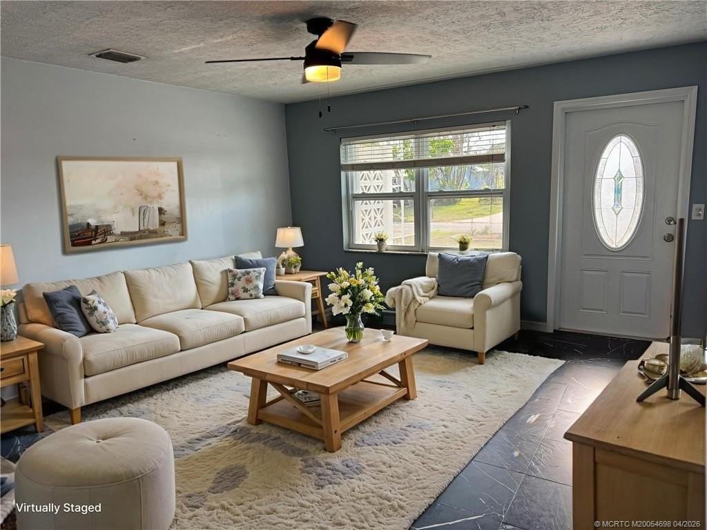 3489 Ne Linda Dr - Photo 4 of 41