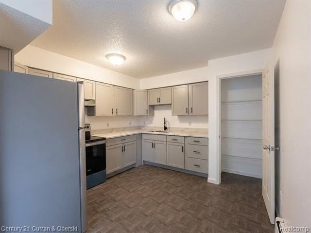 284 School St - Photo 7 of 11