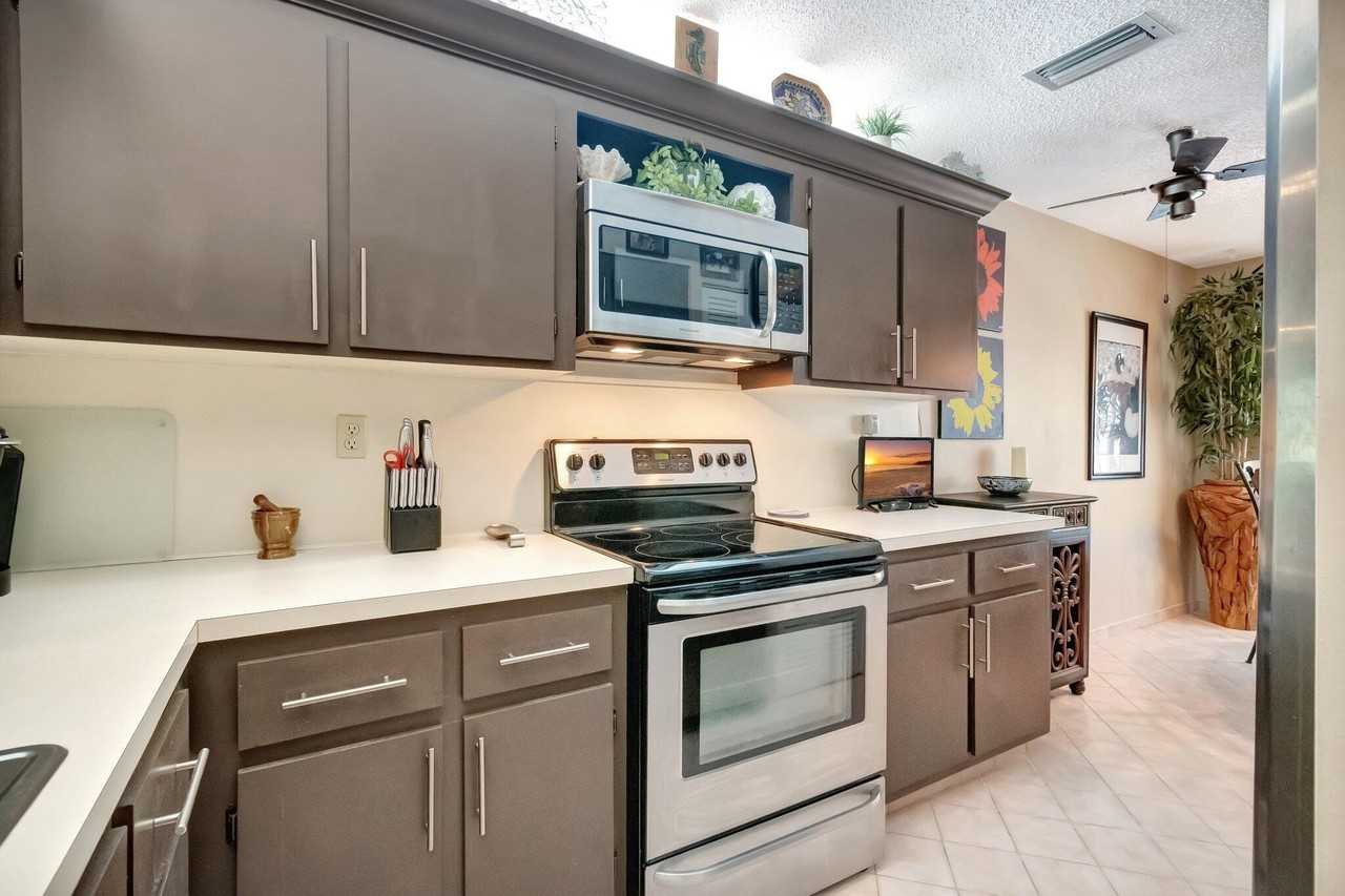 13194 Lucinda Palm Ct #D - Photo 5 of 25