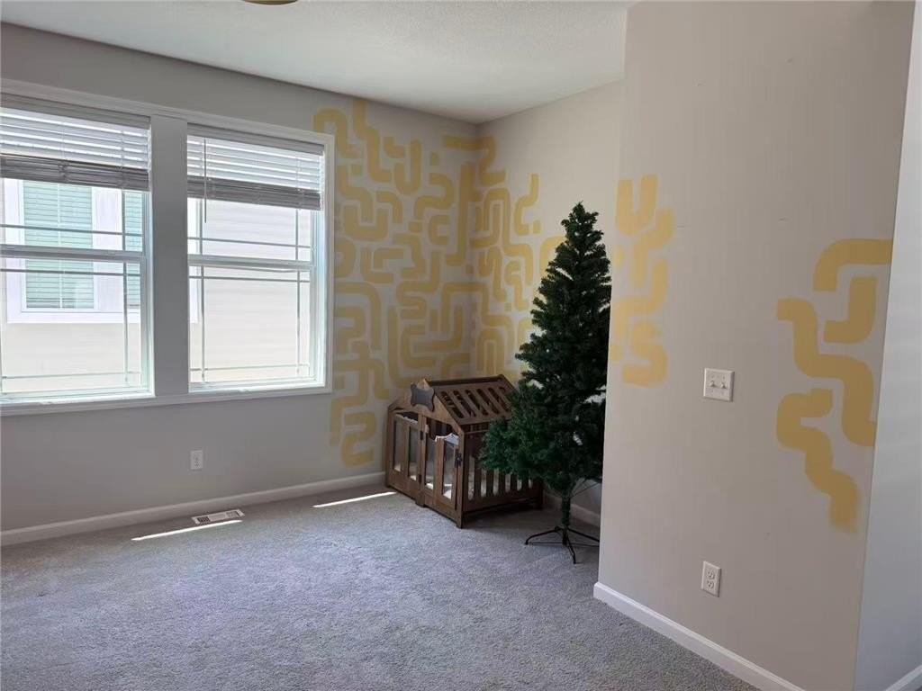 8055 Arrowwood Ln N - Photo 6 of 8