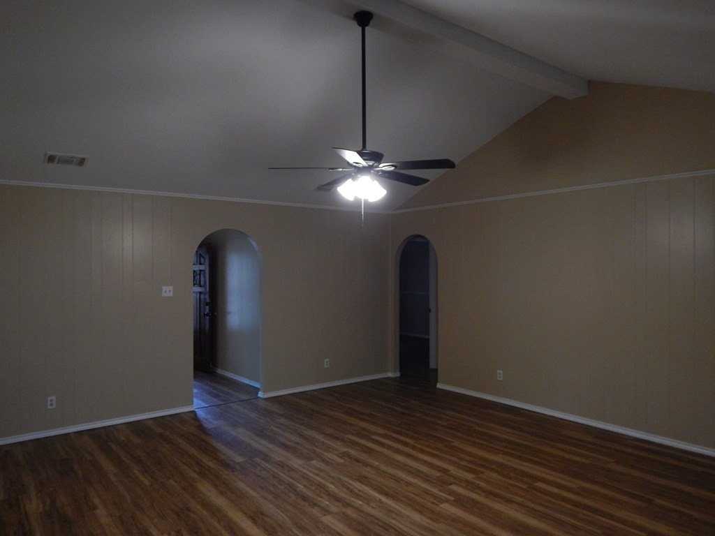 3550 Clare Dr - Photo 6 of 10