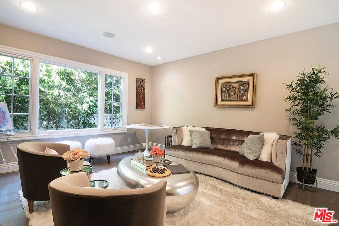 9145 Sawyer St #1 - Photo 6 of 31