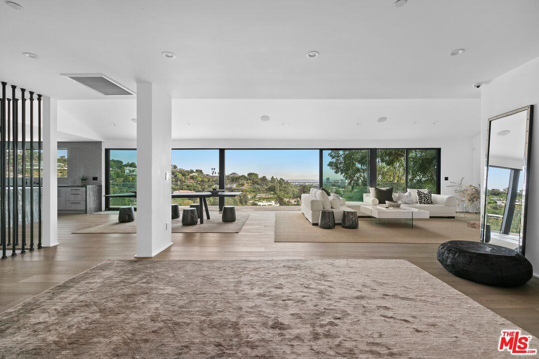 11010 Chalon Rd #1 - Photo 5 of 33