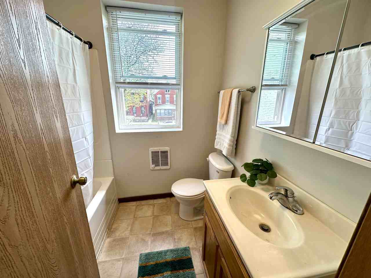 1205 Jackson Street - 1205 1/2 #1205-1-2 - Photo 6 of 10