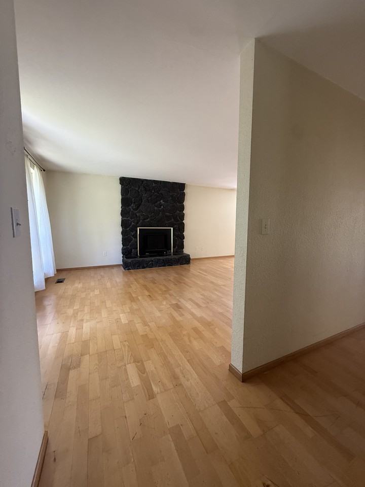 5324 97th Avenue Ct W #1 - Photo 2 of 36