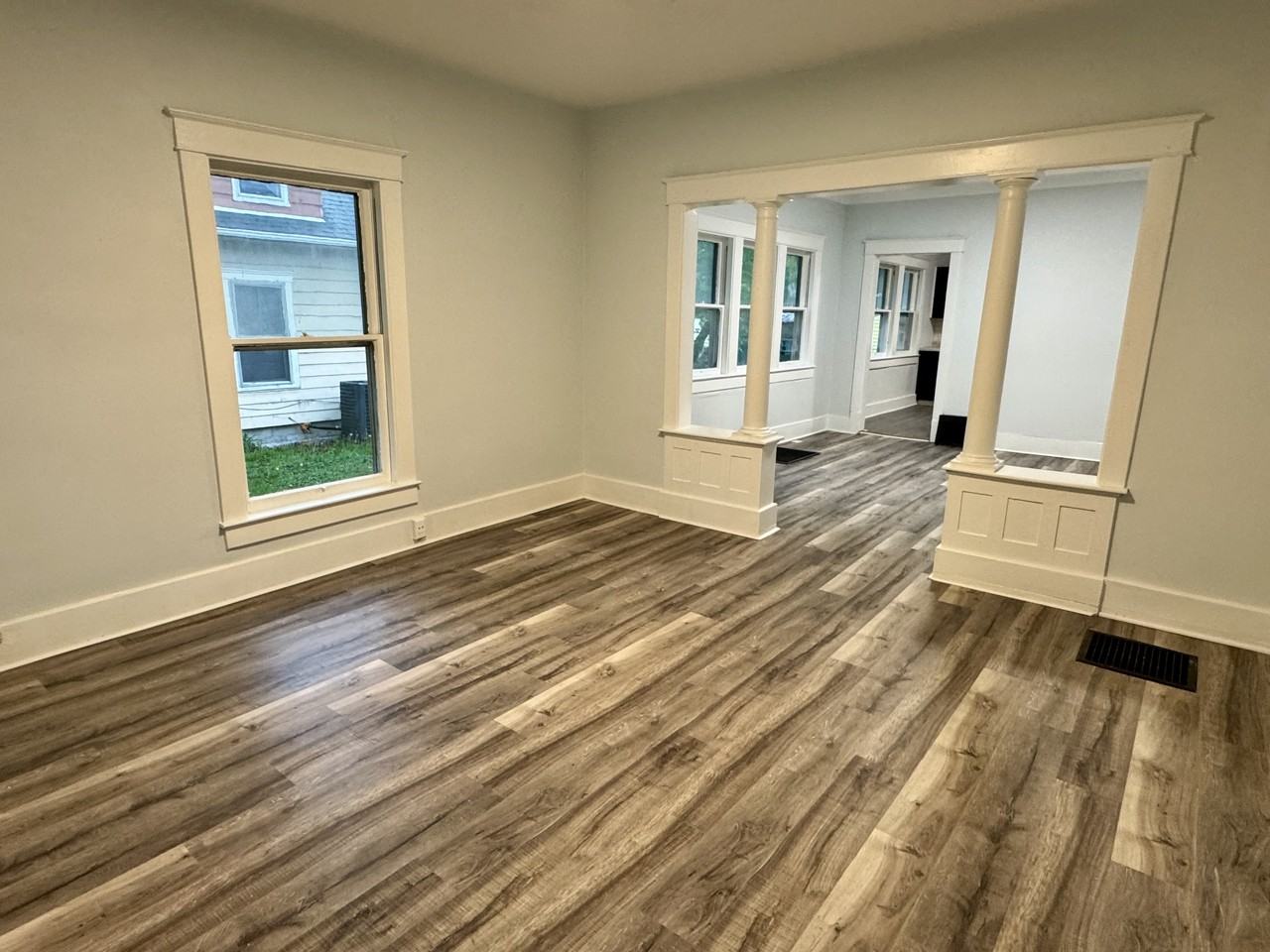 1126 N Morrison St #1 - Photo 3 of 15