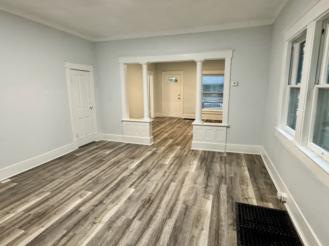 1126 N Morrison St #1 - Photo 4 of 15