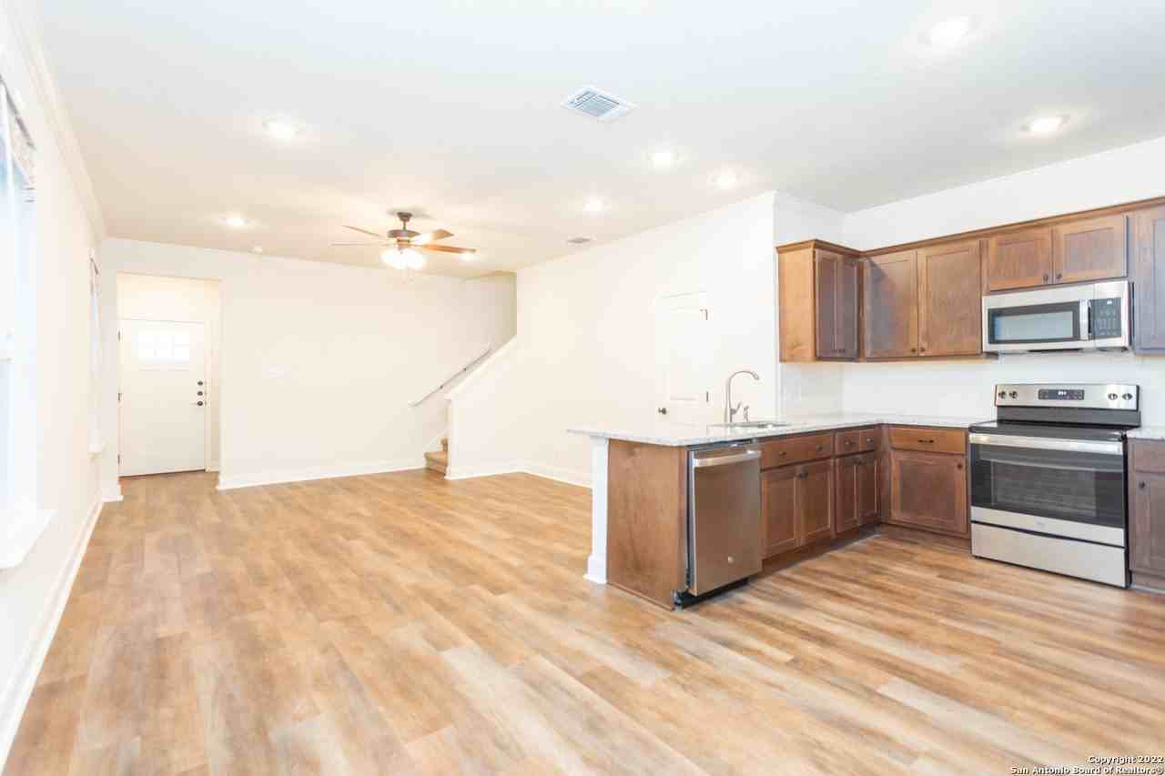 13902 Enzo Gate #102 - Photo 2 of 18