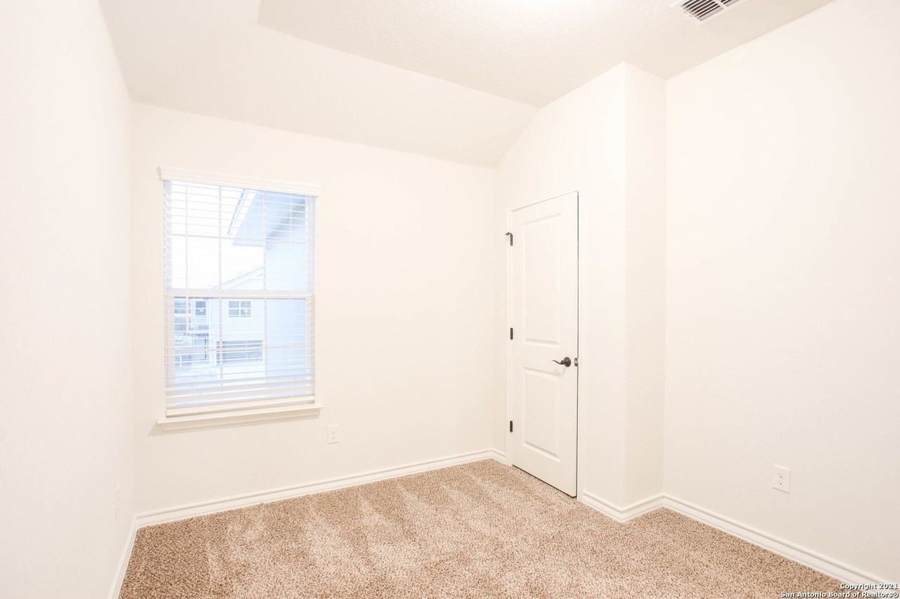 13902 Enzo Gate #102 - Photo 6 of 18