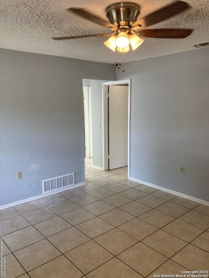 4426 Avenida Prima St - Photo 2 of 16