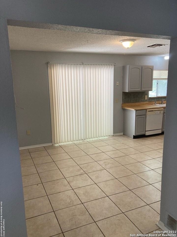 4426 Avenida Prima St - Photo 4 of 16