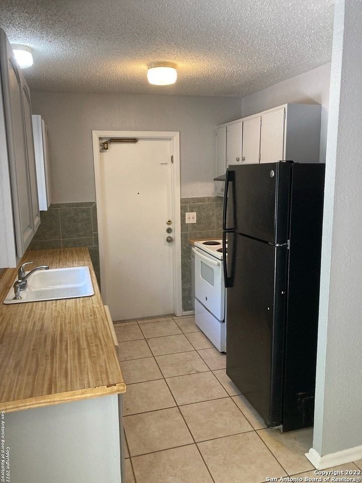 4426 Avenida Prima St - Photo 5 of 16