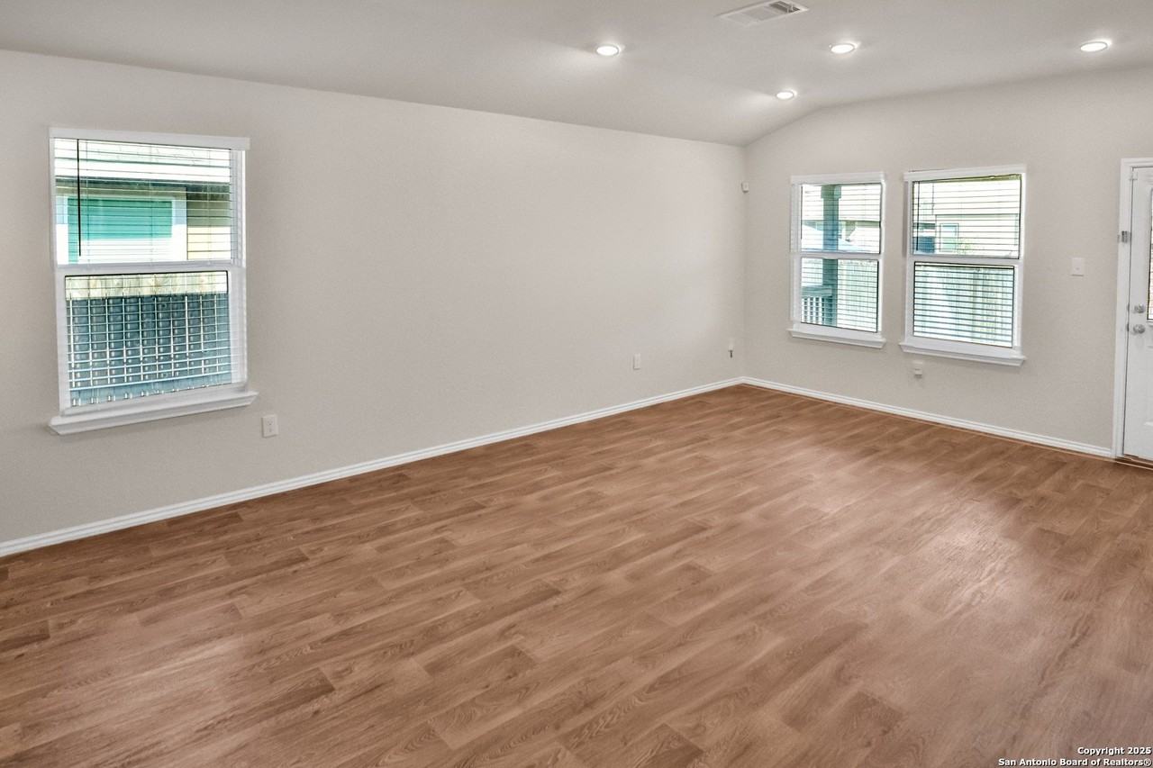 12007 Chelan Riv - Photo 6 of 20