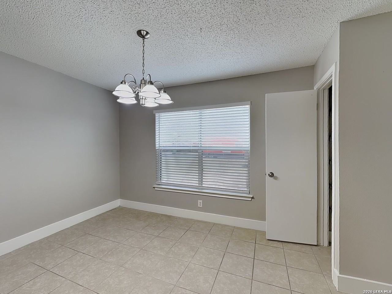 8338 Morning Grv - Photo 4 of 16
