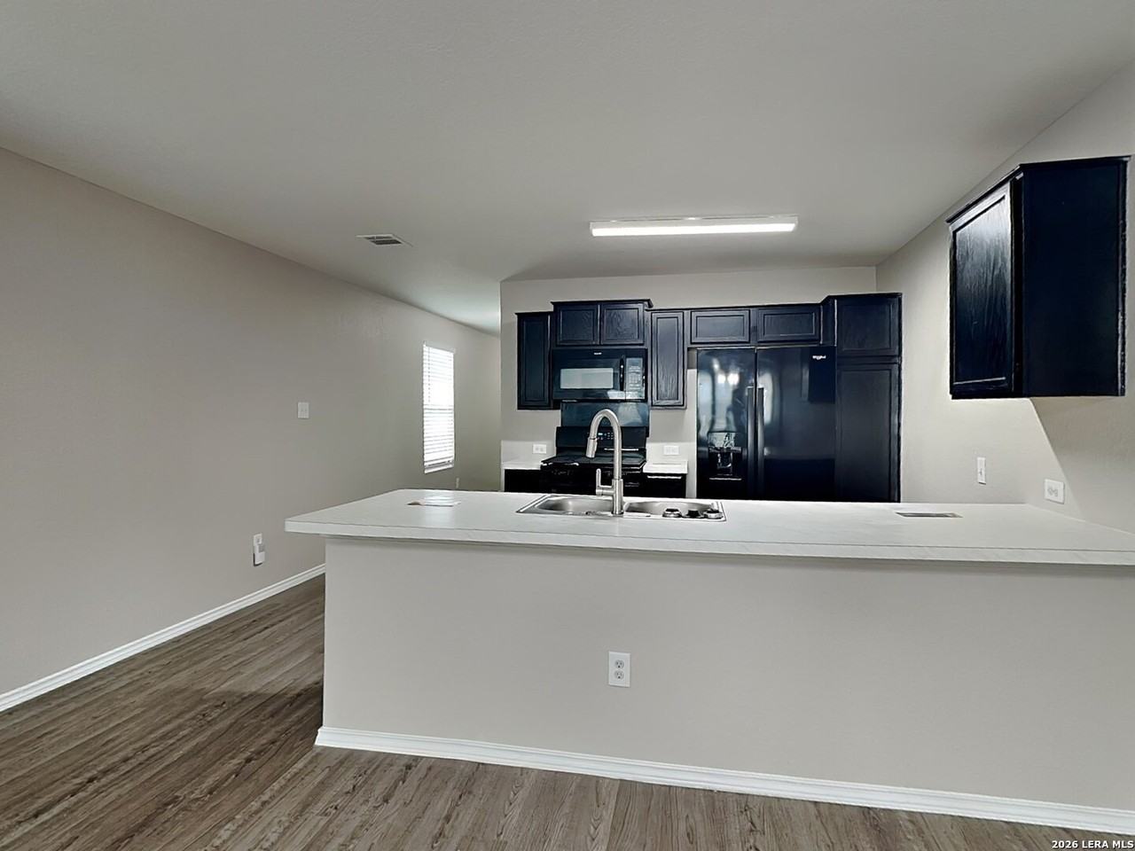 5118 Everett Loop - Photo 4 of 16
