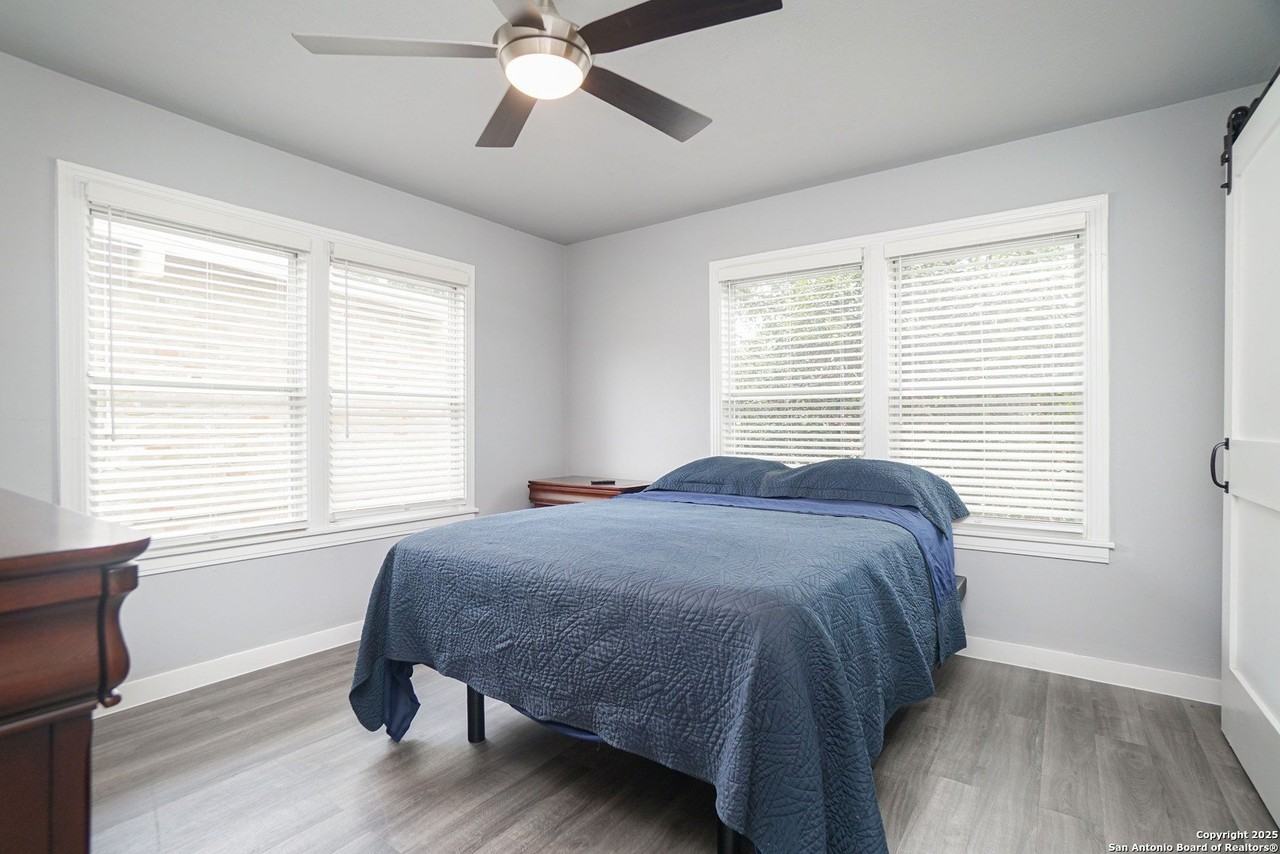 270 Emporia Blvd - Photo 5 of 24