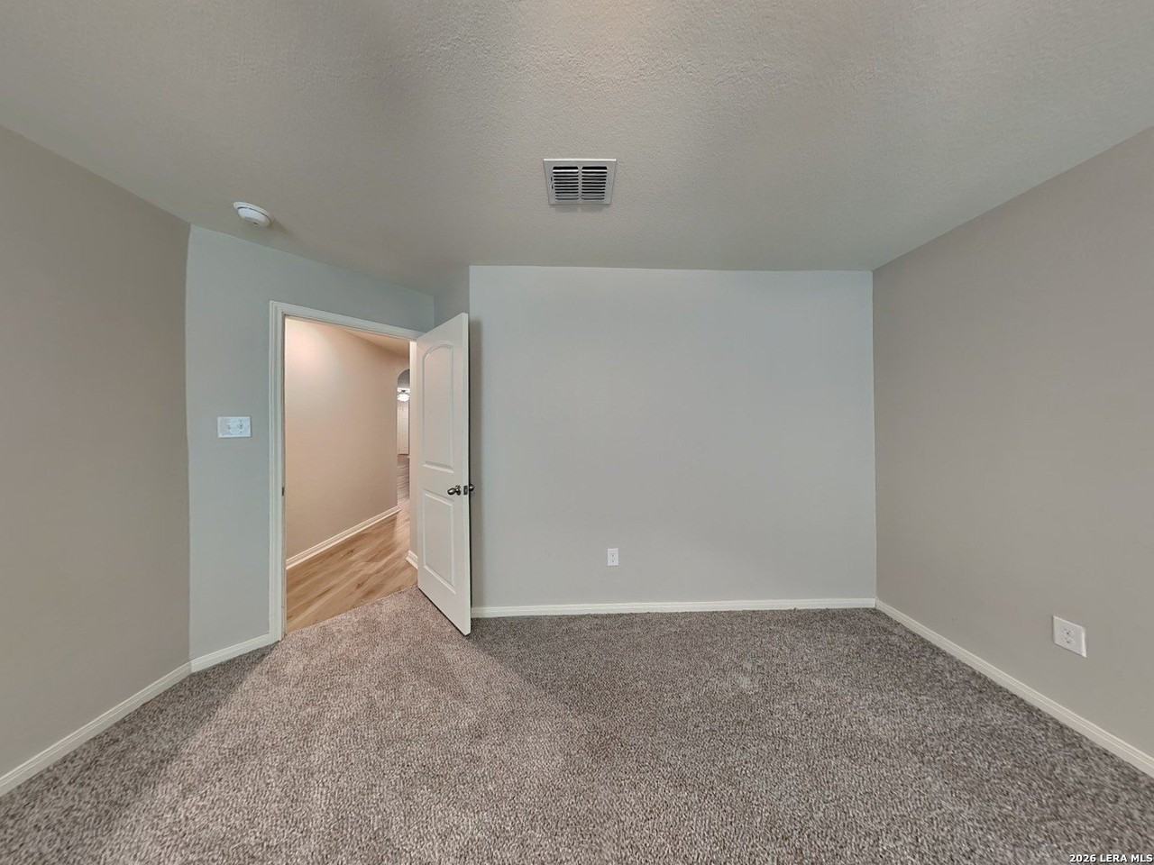 11753 Alcoser Ct - Photo 7 of 16