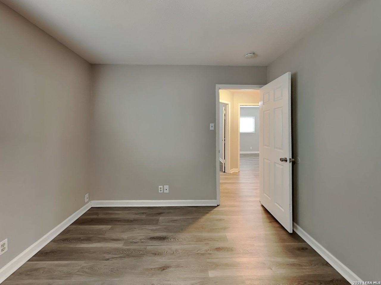 2814 Coast Plain Dr - Photo 6 of 15