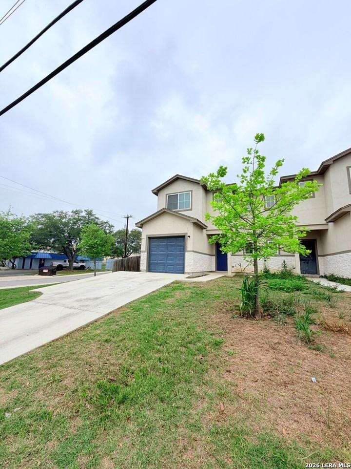 11103 Bel Air Dr #101 - Photo 2 of 20