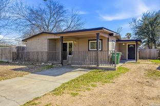 106 Wayfarer Pl - Photo 1 of 1