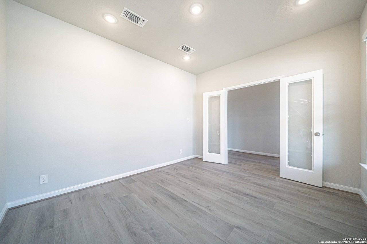 10151 Bussang Rd - Photo 7 of 28