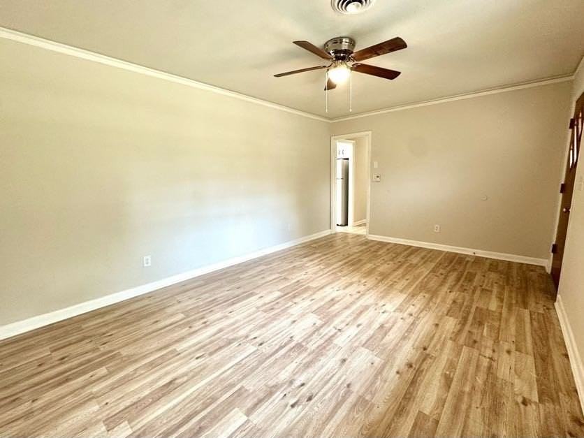 868 Watts Dr - Photo 3 of 21