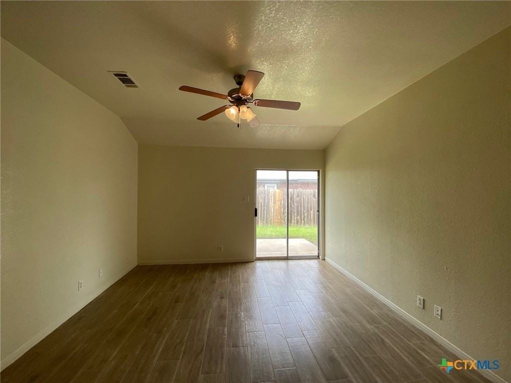 2207 Wright Way #B - Photo 2 of 10