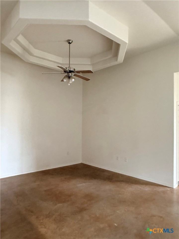 213 Anne Louise Dr #A - Photo 4 of 14