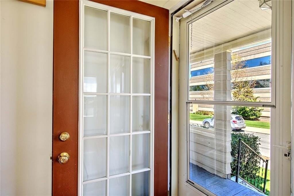 91 4th St - Photo 3 of 26