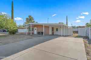 featured image of 212 S Avenue C