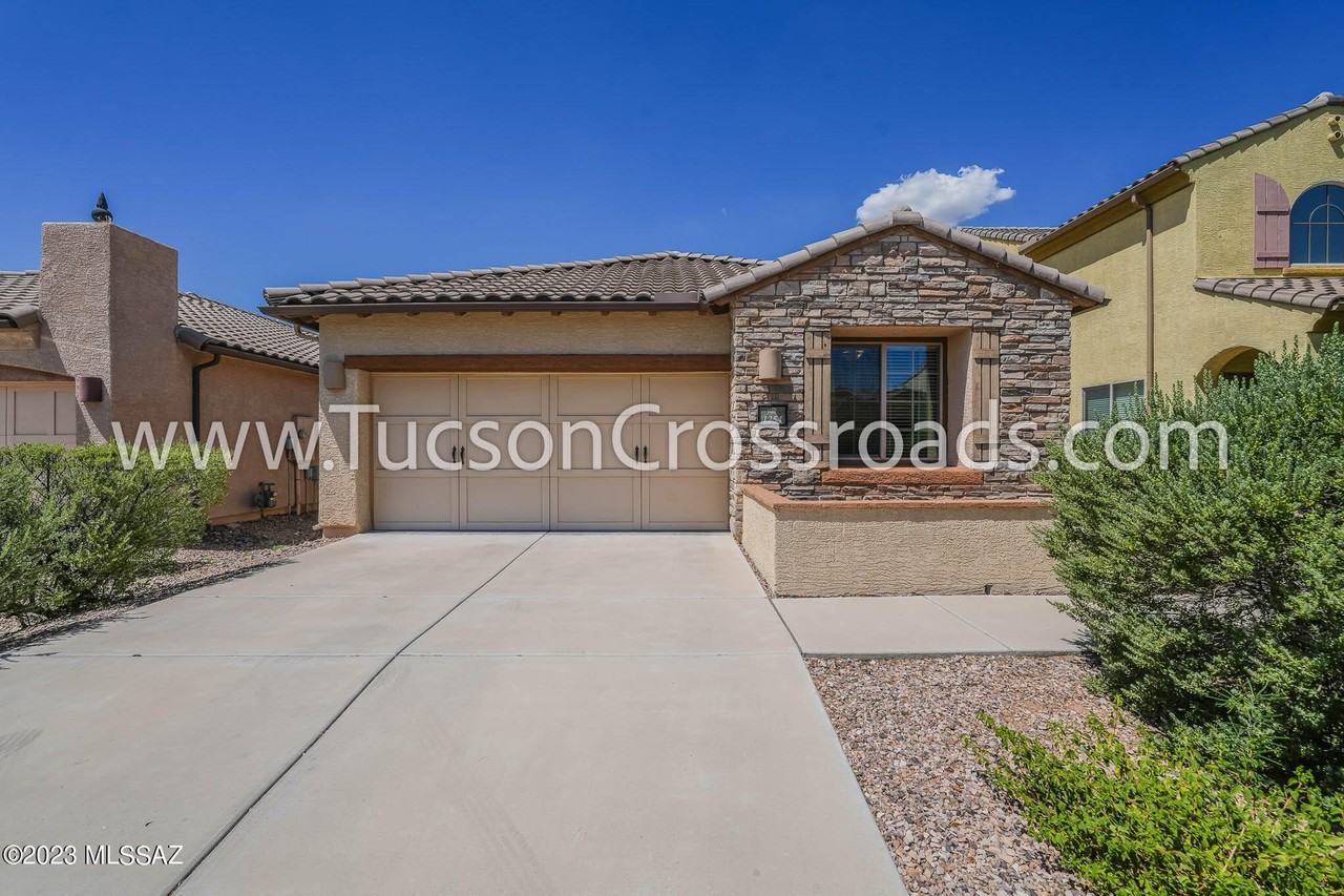 1254 W Versilia Dr - Photo 2 of 43