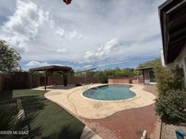 featured image of 625 N Brown Ave