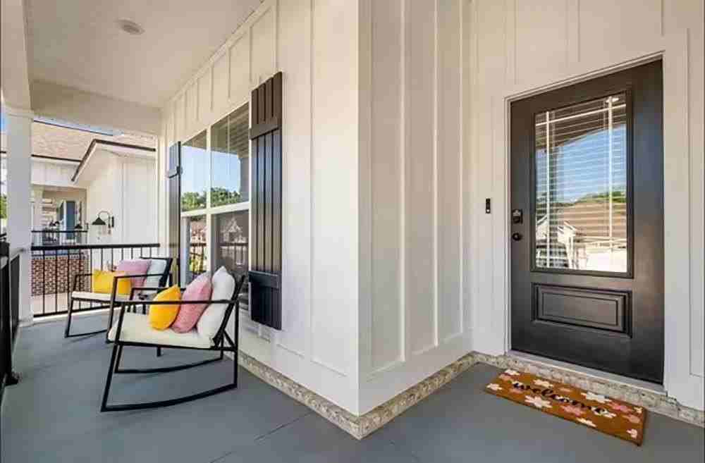 2047 Hansell Hill Dr - Photo 3 of 45