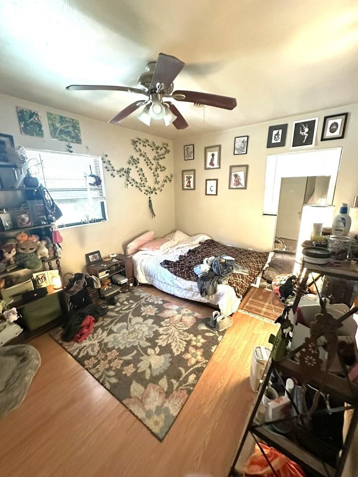 410 Essex Dr - Photo 4 of 9