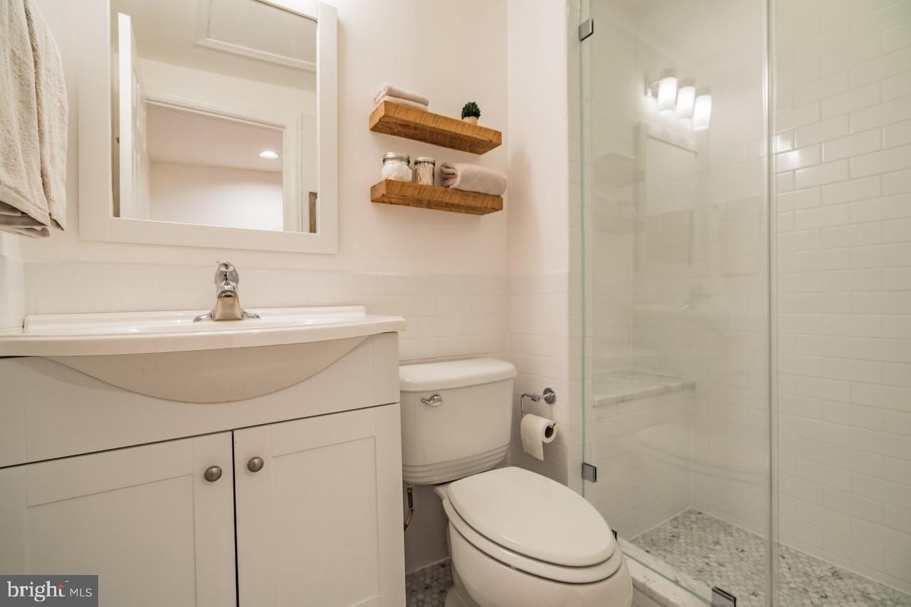 619 11th St Ne - Photo 5 of 6