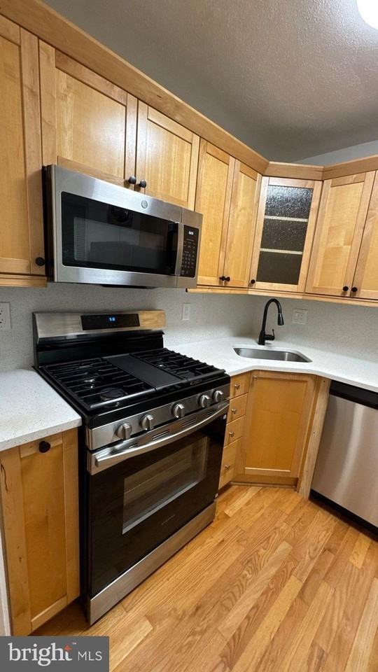 436 Westshire Dr - Photo 5 of 24