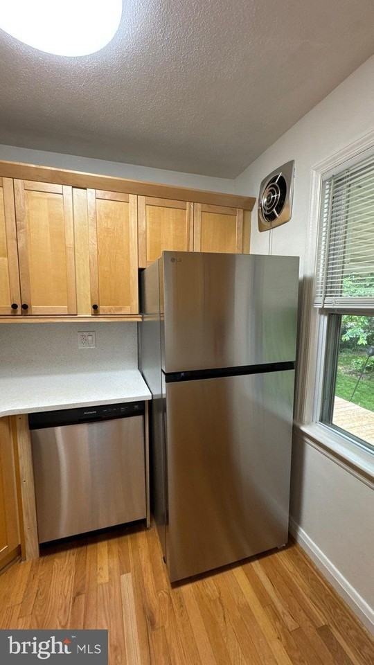 436 Westshire Dr - Photo 6 of 24