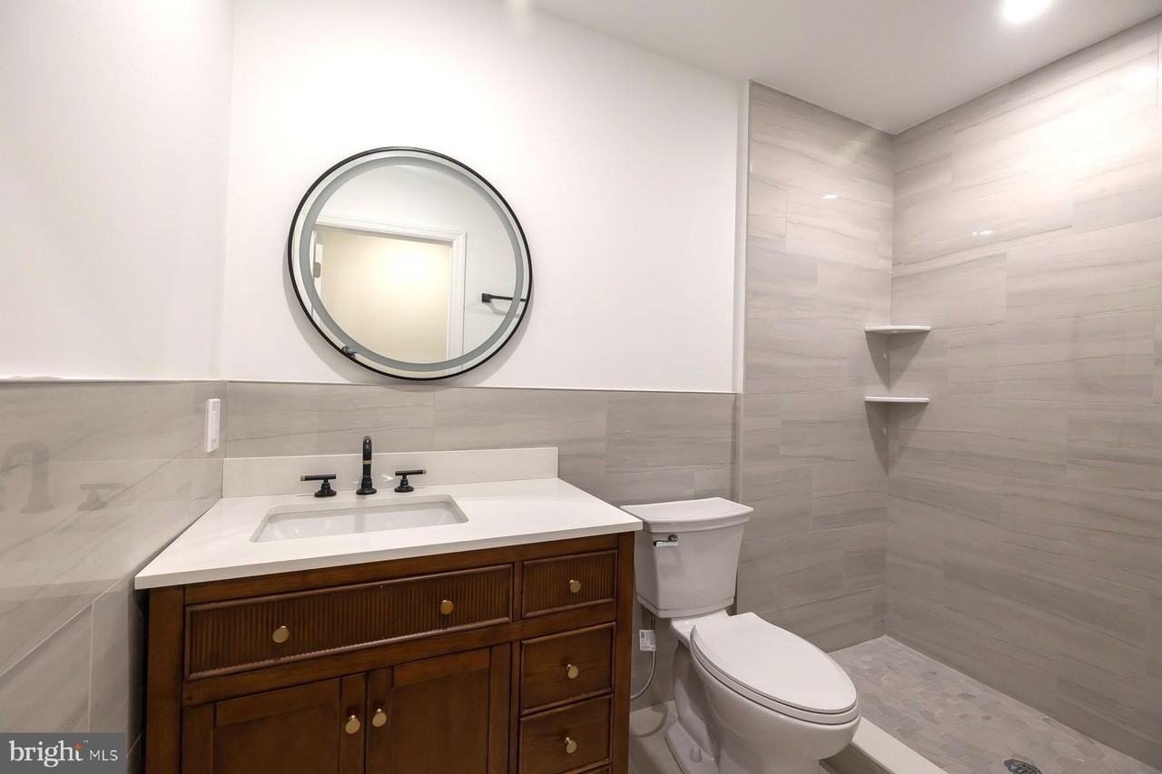 693 Haddon Ave - Photo 4 of 9