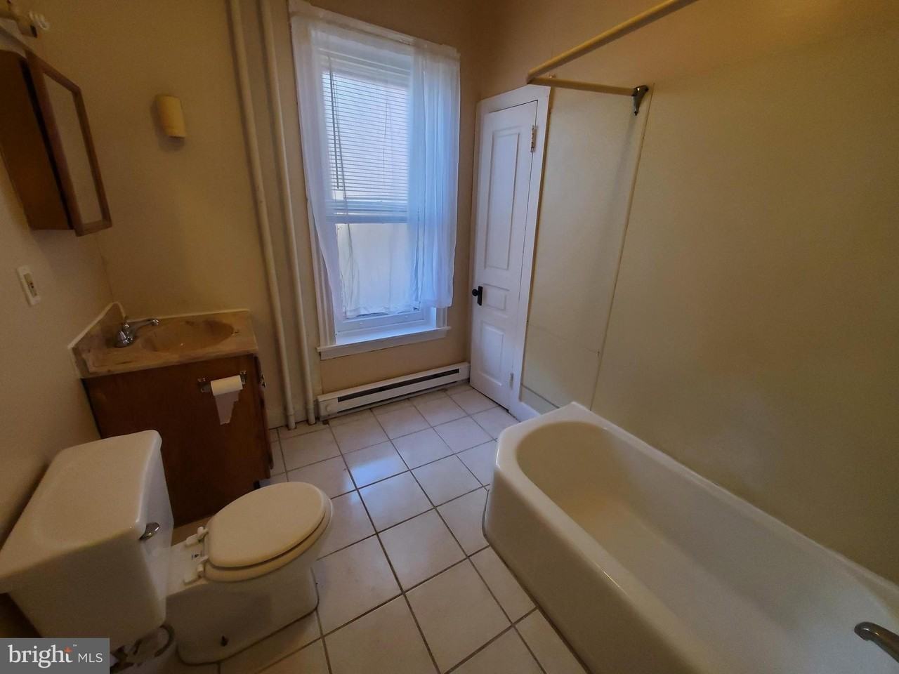 638 N 2nd St #1 - Photo 6 of 13