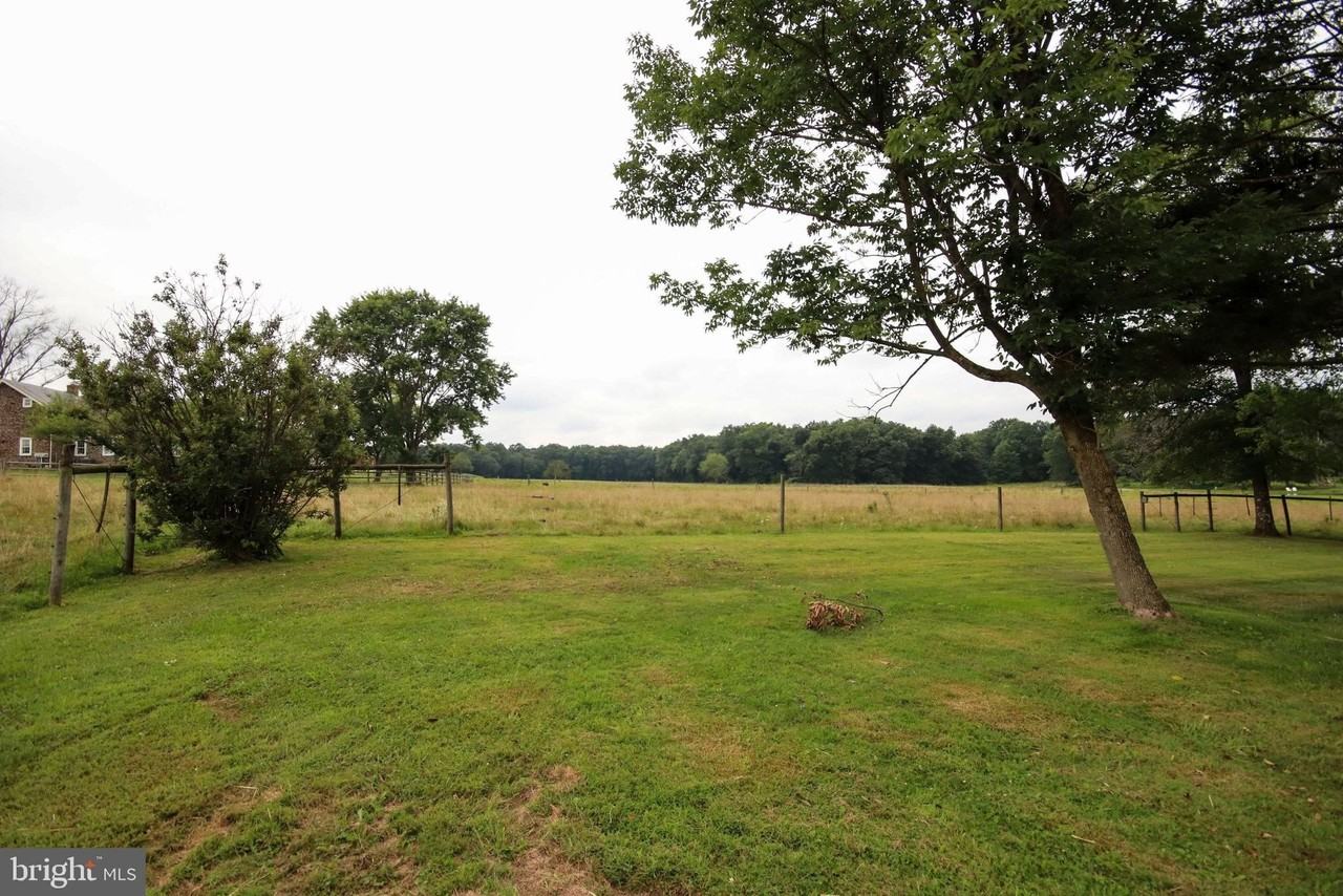 892 Deer Run Rd - Photo 2 of 29
