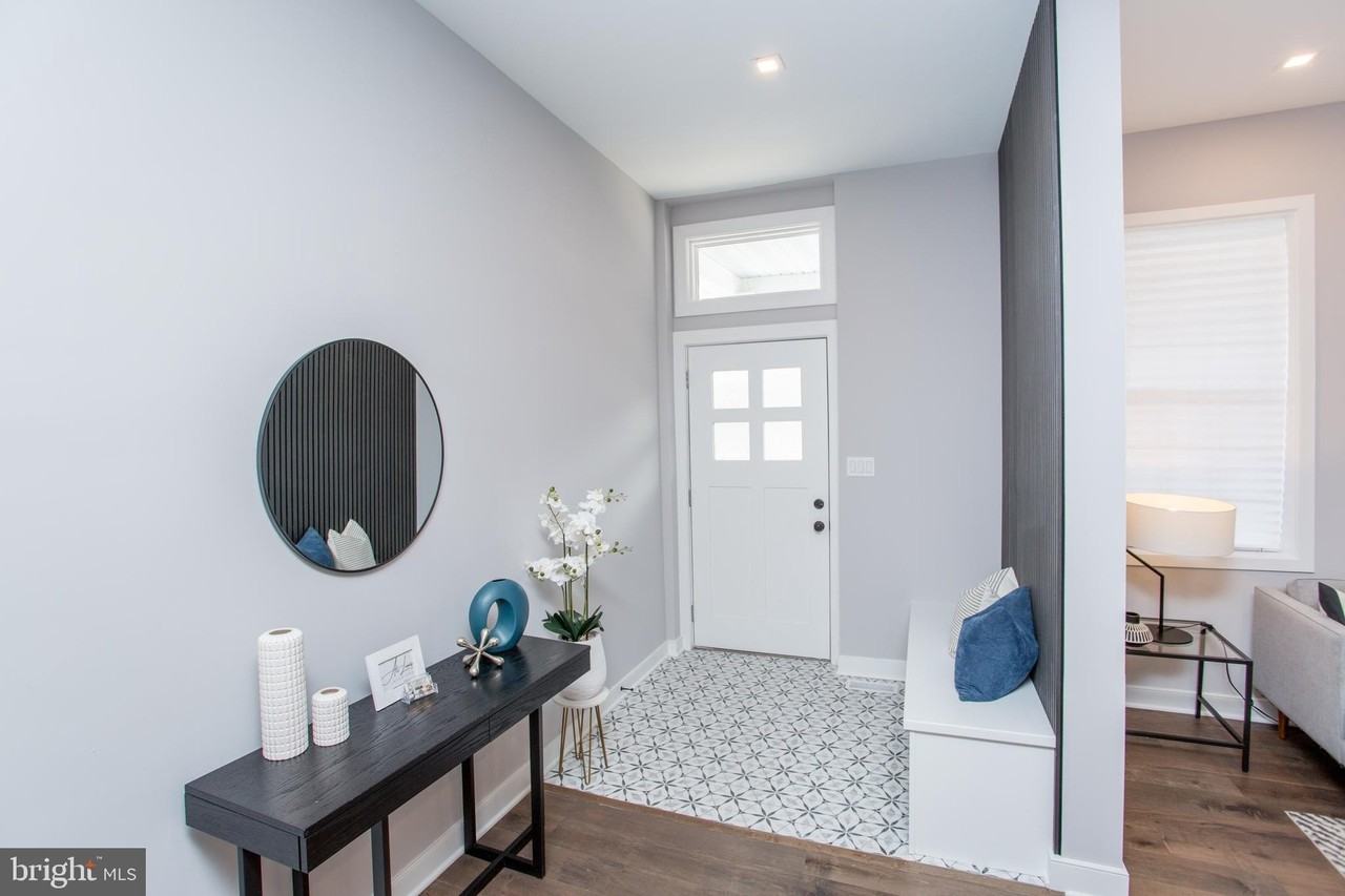 327 Wood St - Photo 6 of 50