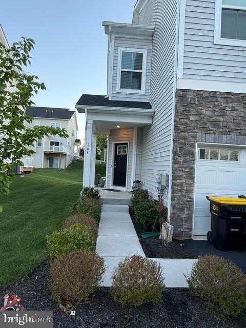 704 Peony Ln - Photo 5 of 40