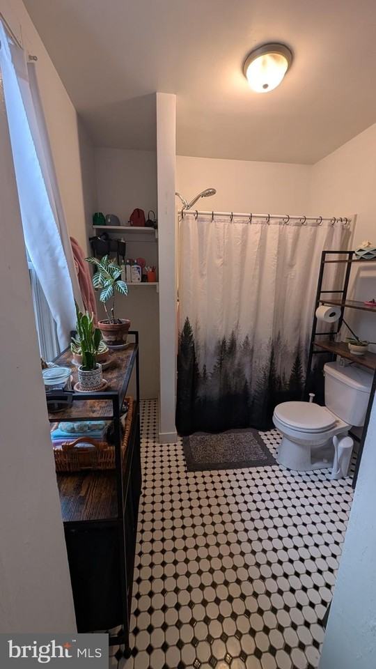 211 Gay St - Photo 7 of 26