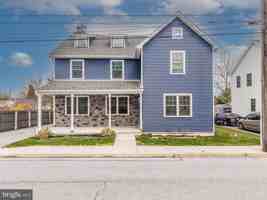 featured image of 411 James St
